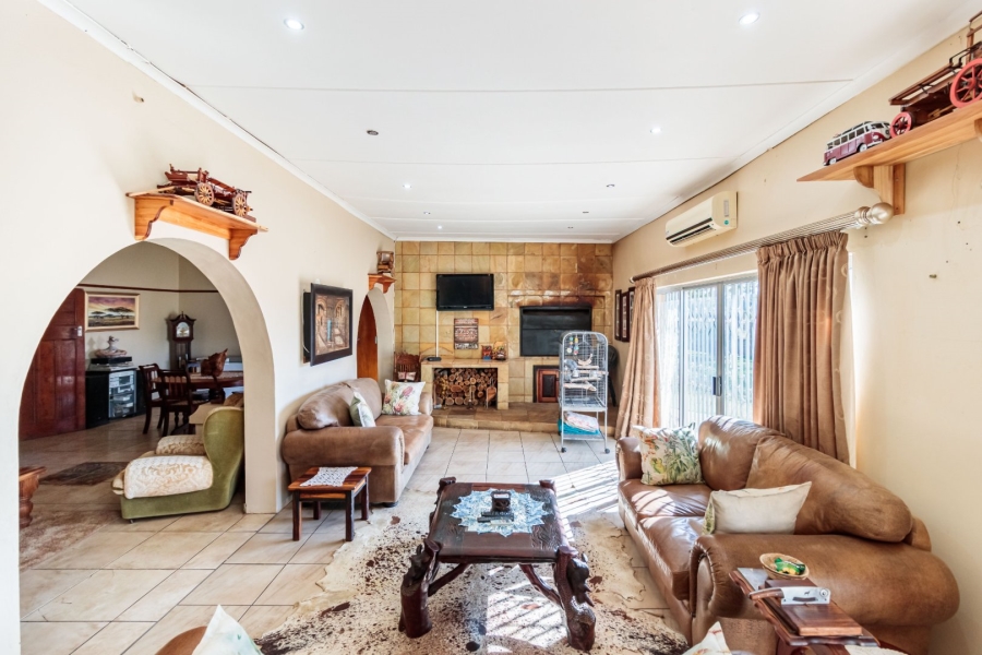 4 Bedroom Property for Sale in Kruisrivier Eastern Cape